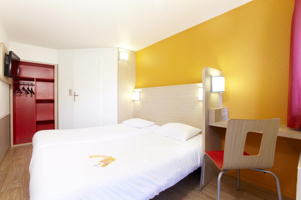 Hotel Premiere Classe Valenciennes Ouest Petite Foret Extérieur photo